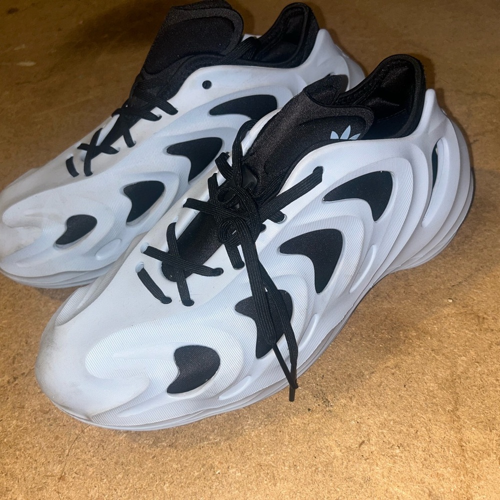 Adidas Foam Q